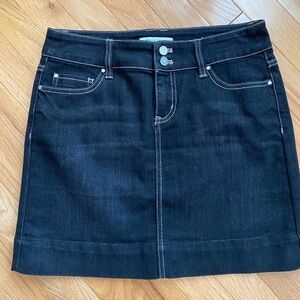 White House/Black Market Black Skirt Size 2